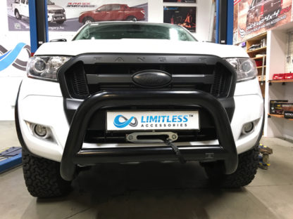 Ford-ranger-2015-standard-matt-svart-frontbåge-extraljushållare-led-ljusbåge-extraljusbåge-extraljus-frontbågar-sverige-ab-svart